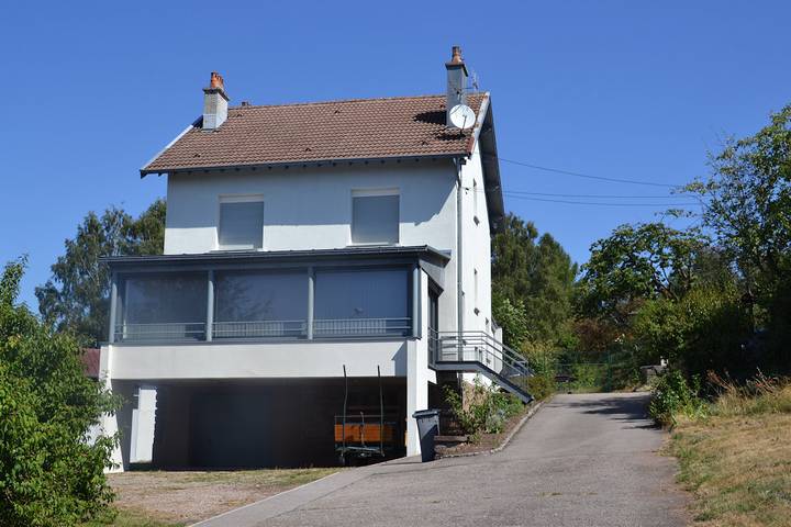 Gîte pour 6 personnes, avec Terrasse et Jardin