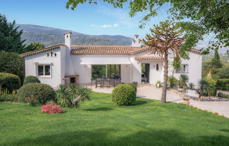 Ferienhaus für 8 Personen, mit Terrasse und Pool sowie Garten, kinderfreundlich - 1