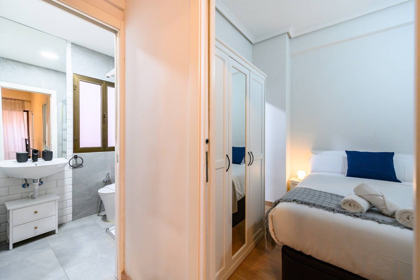 Apartamento entero, M Piso 2 dormitorios en Sol, Centro de M in Centro (Madrid), Madrid