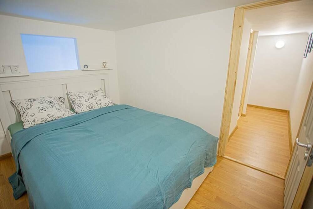 Ganze Wohnung, Cosy gallery flat in Akacfa st. in Budapest, Danube-Ipoly National Park