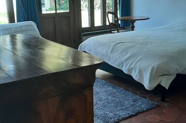 Location de vacances pour 8 personnes, avec jardin et piscine à Saint-Gatien-des-Bois - 4