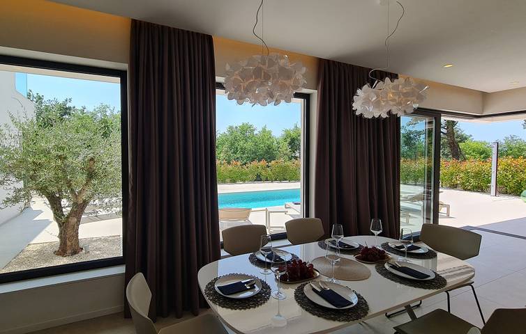 Villa pour 6 personnes, avec terrasse et jardin à Funtana - 4