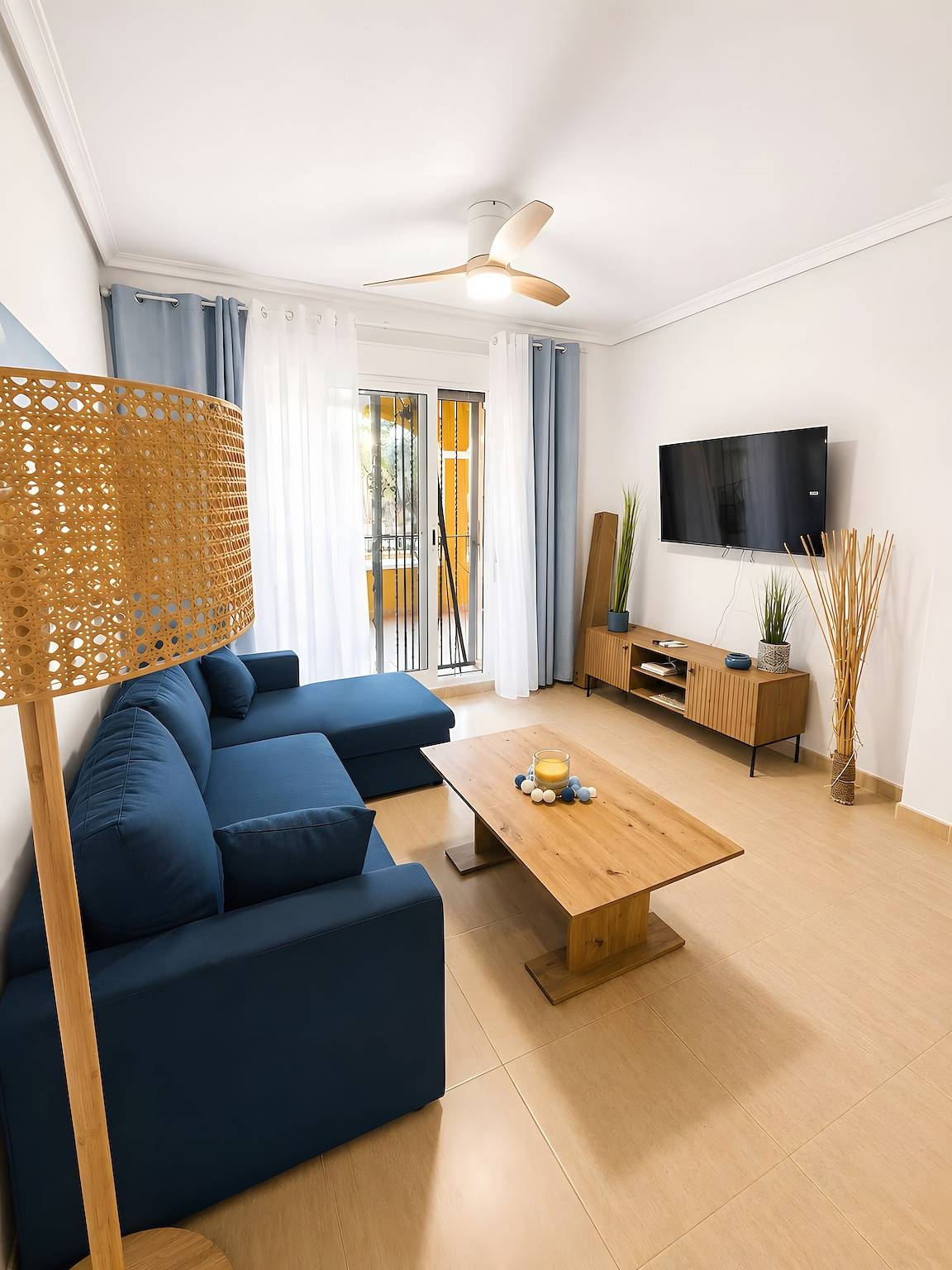 Entire apartment, Apartment 'Arena & Mar' with Private Pool, Wi-Fi and Air Conditioning in Islas Menores, Cartagena