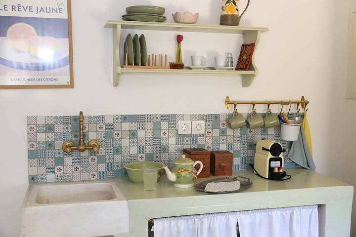 Ganzes Studio, Oak Farm Guesthouse Junior – Erholung im Grünen mit Berg- und Meerblick in Andros