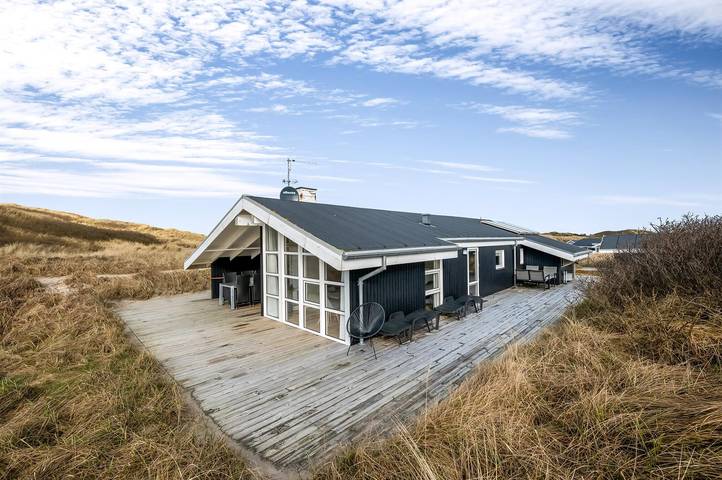 Ferienhaus für 6 Personen, mit Terrasse und Sauna sowie Whirlpool in Hvide Sande