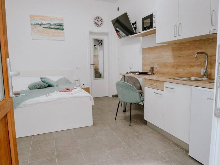 Ferienwohnung für 2 Personen, mit Terrasse in Piran - 2