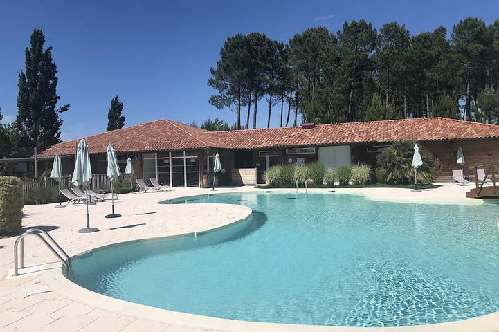 Ferienwohnung für 6 Personen, mit Sauna und Whirlpool sowie Pool und Terrasse - 1