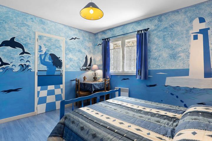 Guest Room "Le Volcan d'Aizac" – Blue Room in Aizac, Parc naturel régional des Monts d'Ardèche