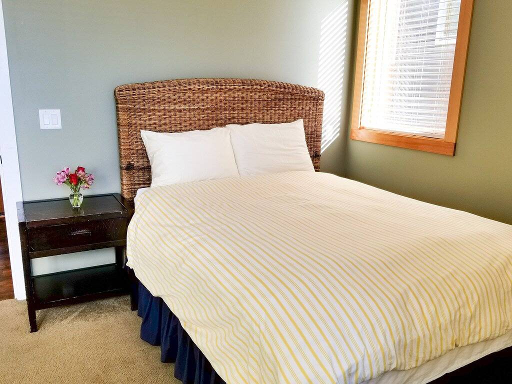 Große, moderne, Meerblick-Haus mit Hot Tub nur wenige Schritte zum Strand! in Netarts, Tillamook County