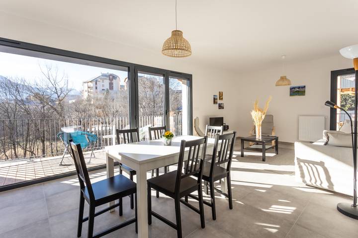 Gîte pour 6 personnes, avec balcon à Embrun - 2