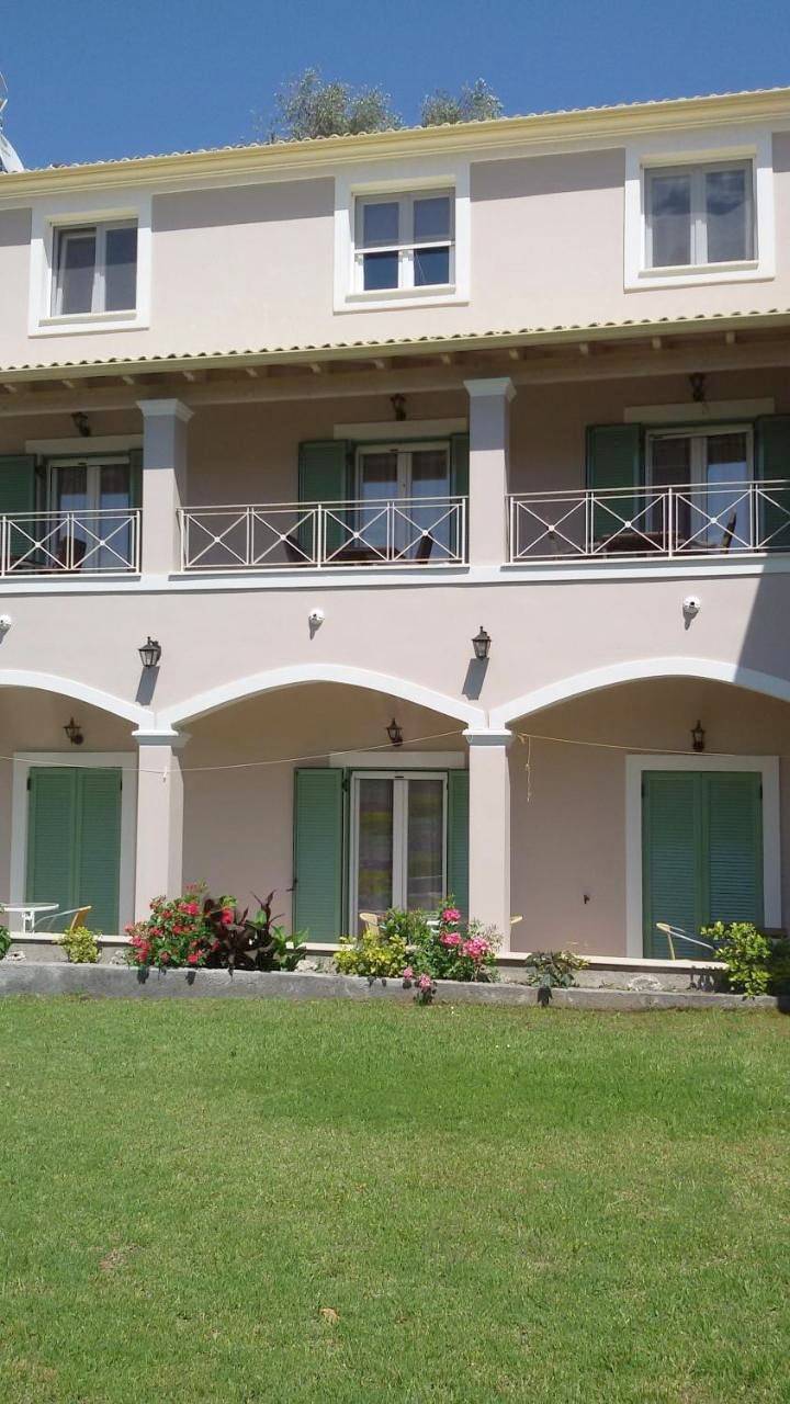 Geheel appartement, Studio with Terrace in Corfu