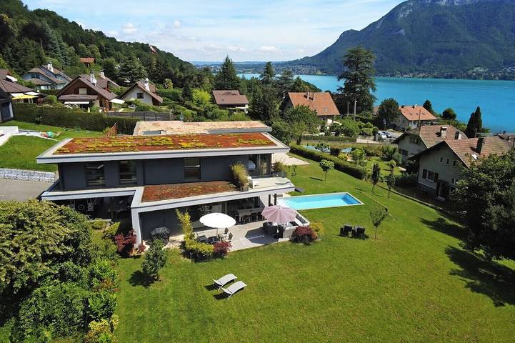Villa pour 8 personnes, avec piscine sur le Lac d'Annecy