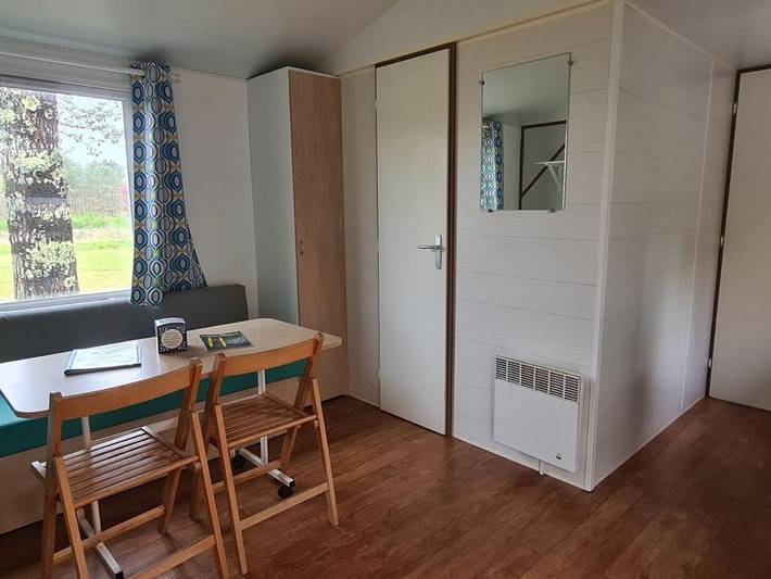 Location de vacances pour 6 personnes, avec terrasse dans Bayas - 2