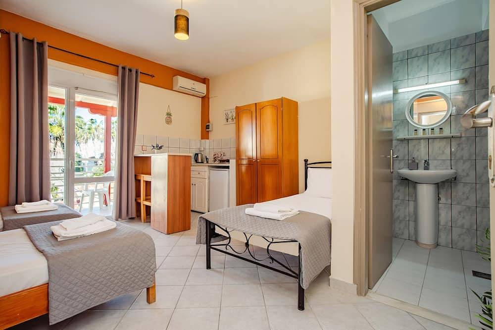 Triple Standard Room in Kavos, Corfu