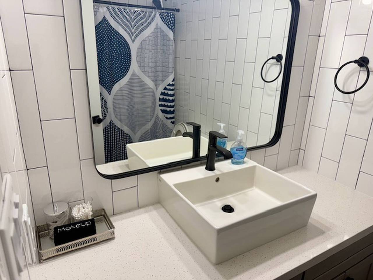 Monolocale intero, Vicino all'aeroporto, all'ospedale, al centro della città, 58» Tv - Apt 254 in Reno, Nevada