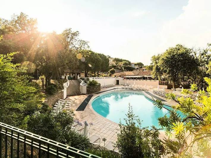 Villa für 6 Personen, mit Ausblick und Terrasse sowie Pool in Grimaud - 3