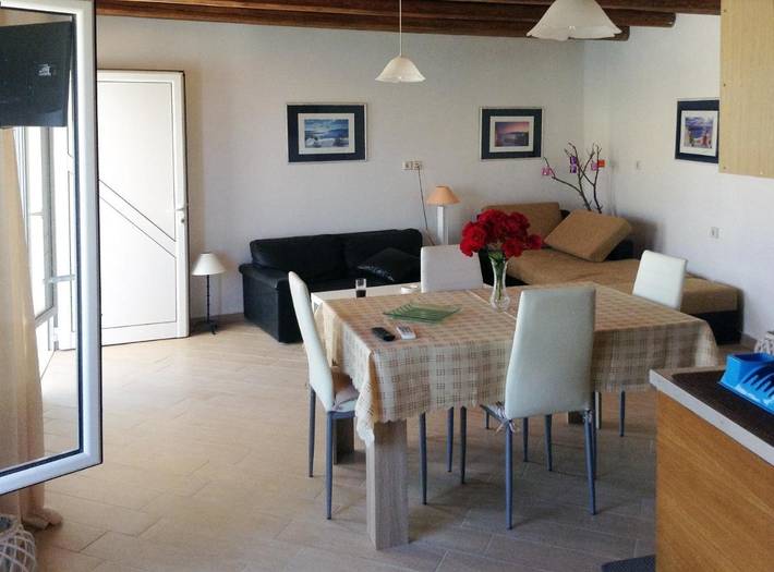 Gîte pour 4 personnes, avec terrasse ainsi que vue sur le lac et vue, animaux acceptés dans Matala - 2