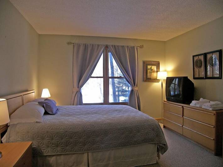 Ferienwohnung für 6 Personen, mit Terrasse und Pool sowie Whirlpool und Garten - 1