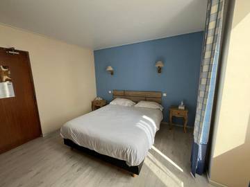 Hôtel pour 3 personnes, avec terrasse à Sillé-le-Guillaume