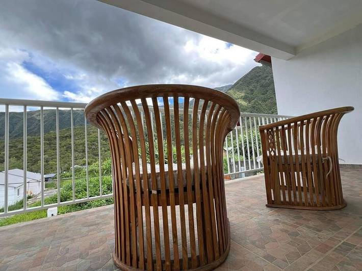 Gîte pour 5 personnes, avec balcon dans Forêt des Makes
