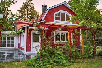 Gîte pour 5 personnes, avec jardin, animaux acceptés dans Orebro