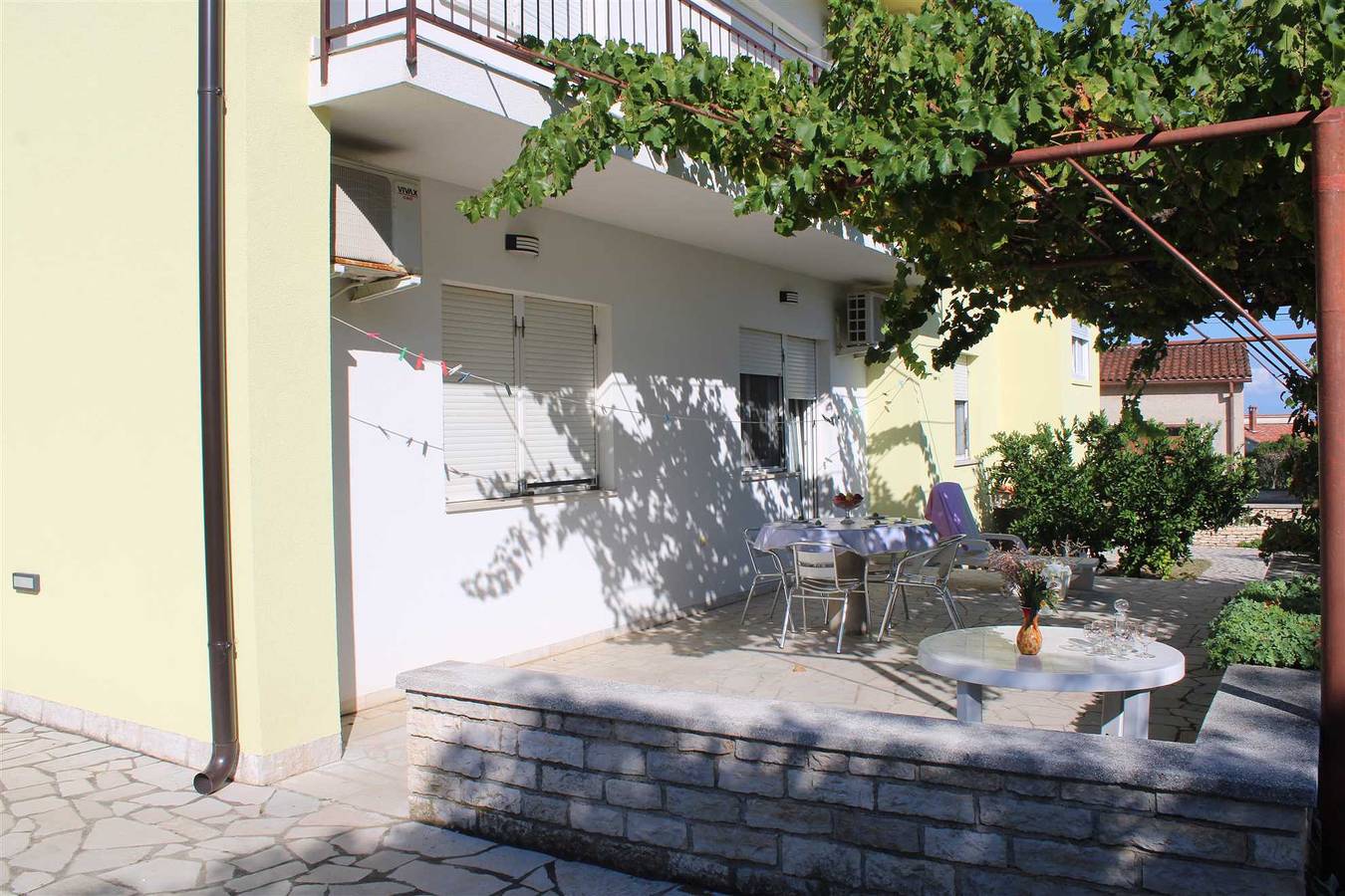 Ganze Wohnung, Großzügige 4-Zimmer-Oase für 8 Personen, keine Haustiere, 3 Parkplätze in Pula-Medulin, Ližnjan