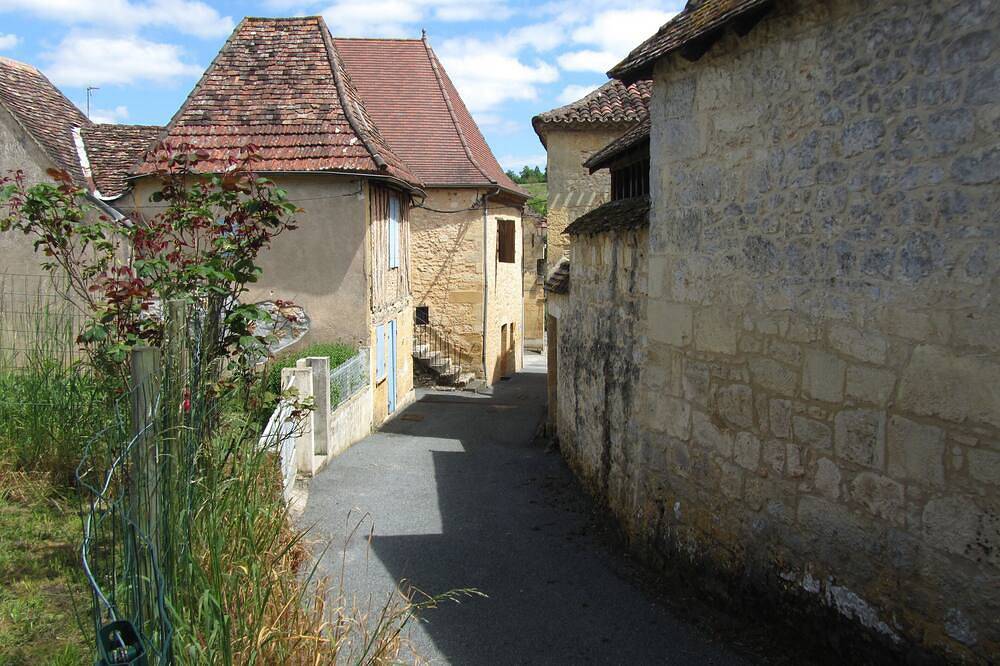 Maison de caractère du Périgord à 5 minutes du château de Lanquais. in Lanquais, Périgord Pourpre