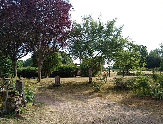 Gîte pour 10 personnes, avec jardin et terrasse, animaux acceptés dans Côte-d'Or - 4