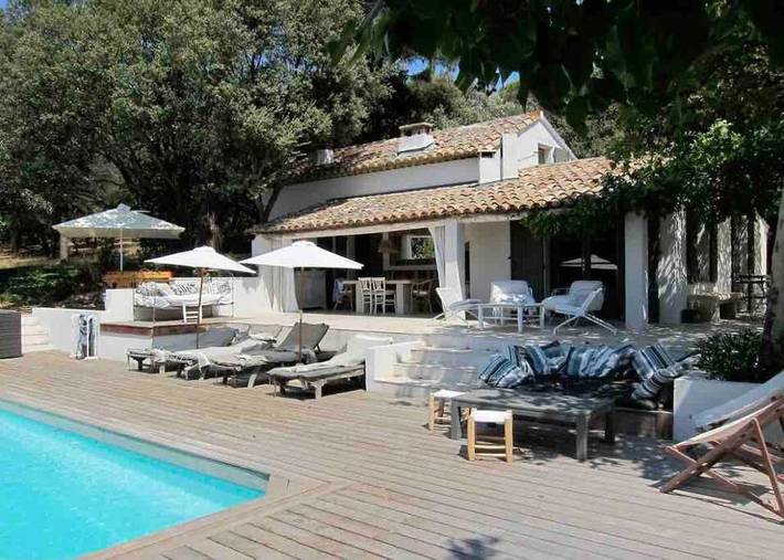 Villa pour 6 personnes, avec piscine et vue ainsi que terrasse et jardin, animaux acceptés - 1