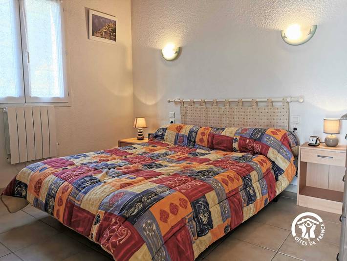 Gîte pour 4 personnes, avec terrasse ainsi que jardin et vue dans l' Hérault - 4