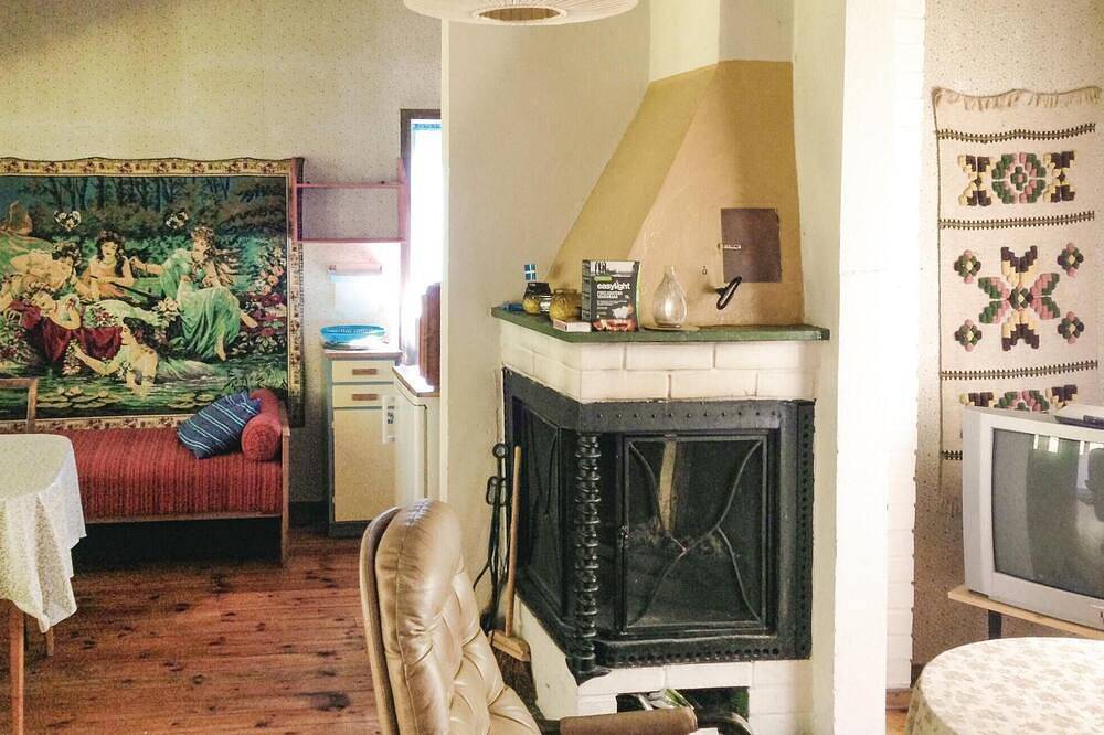 Amazing home in Arvika with lake view in Värmlands land