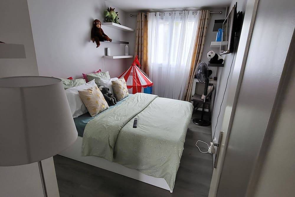 Entire apartment, Elegant Appartement meublé de 3 chambres sur \n81 m² Champigny-Sur-Marne. in Champigny-sur-Marne, Val-de-Marne