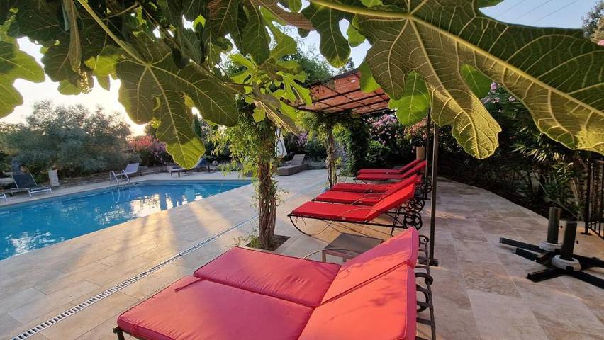 Ferienhaus für 4 Personen, mit Terrasse und Garten sowie Pool und Ausblick