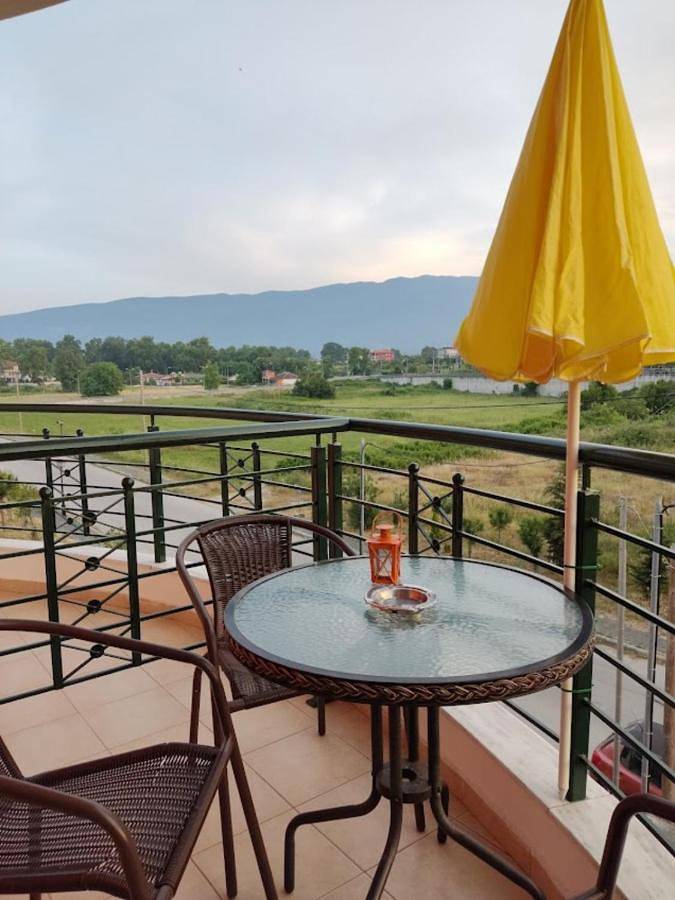 Ferienwohnung für 3 Personen, mit Ausblick und Terrasse sowie Garten - 1