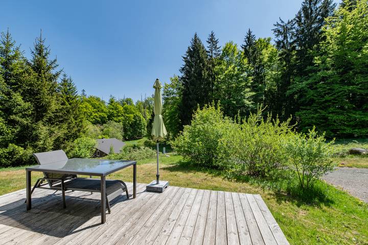 Ferienhaus für 3 Personen, mit Garten und Ausblick sowie Sauna und Pool in Thüringen