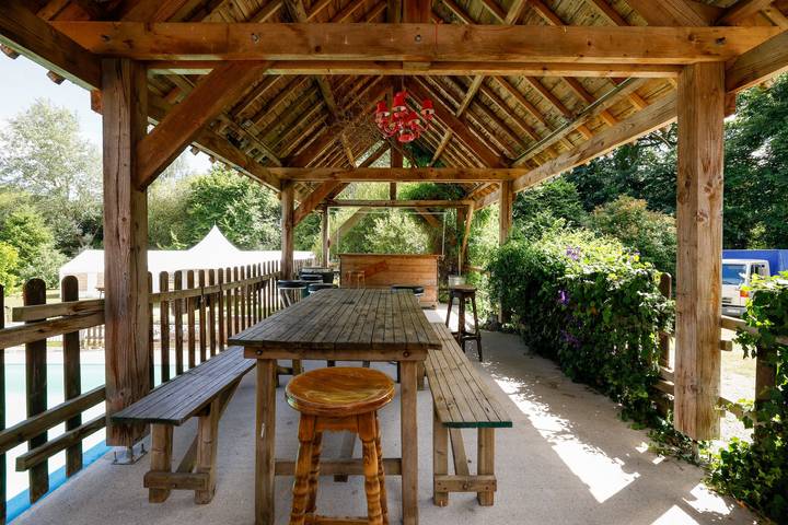 Petite house 'L'épicerie' with shared pool, shared terrace and Wi-Fi in Cléguérec, Pontivy region