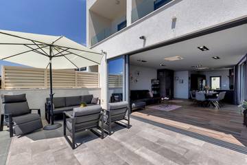 Villa for 8 People in Veliko Brdo, Makarska, Photo 3