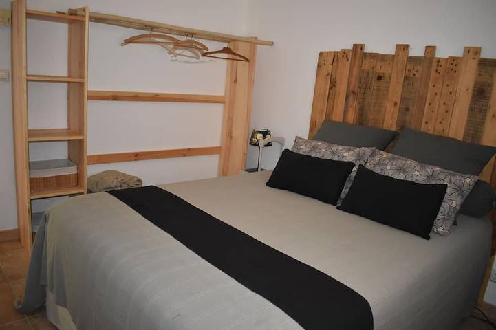 Appartement entier, Logement spacieux ,piscine ,terrasses, situé sur notre propriété in Cardet, Région d'Alès