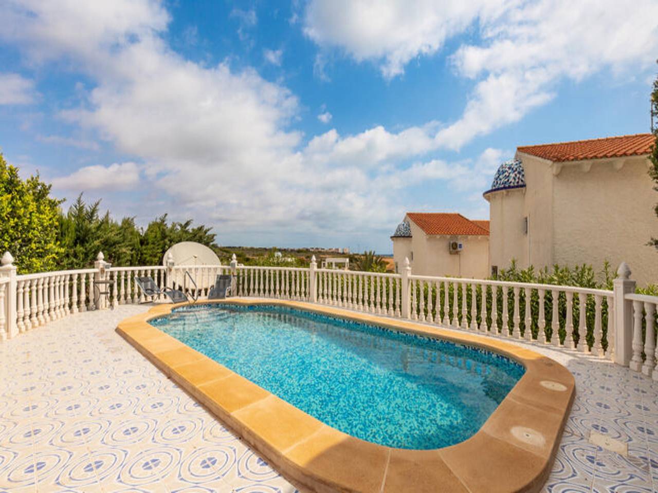 Apartamento entero, Casa de vacaciones en España con vistas panorámicas in Playa Flamenca, Orihuela