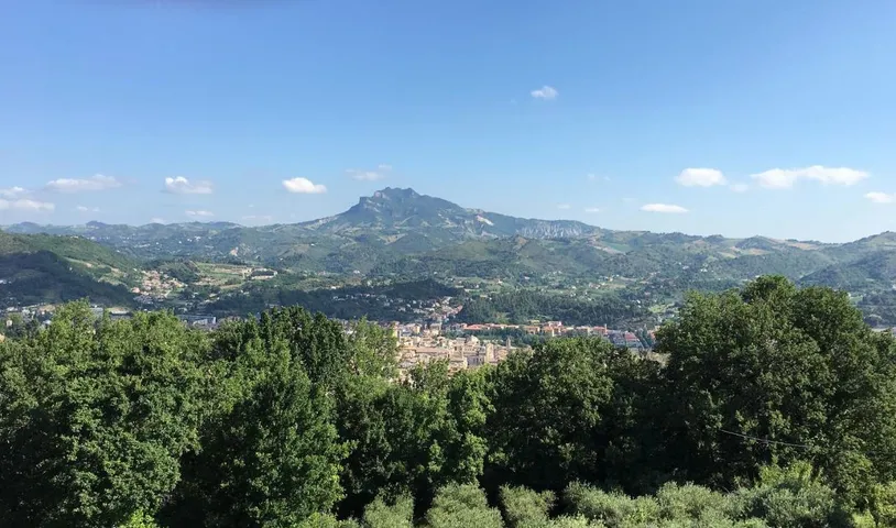 Alojamiento y desayuno para 2 personas, con terraza y vistas - 1