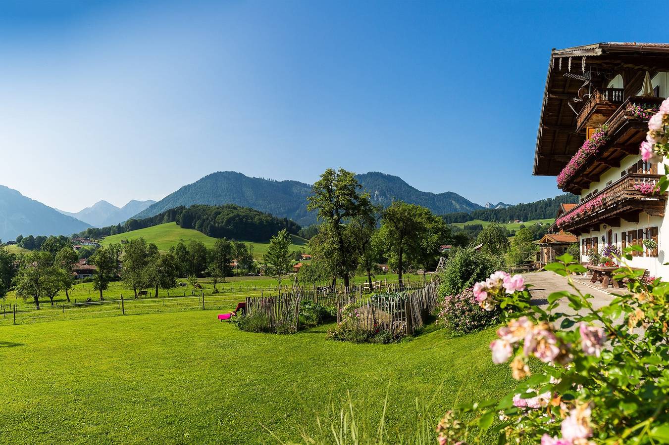 Ganze Ferienwohnung, Langerbauer-Hof inkl. Chiemgaukarte - Ferienwohnung Berg Stüberl, 65 qm, Balkon, 2 sep. Schlafzimmer, max. 4 Pers. in Ruhpolding, Bayerische Alpen