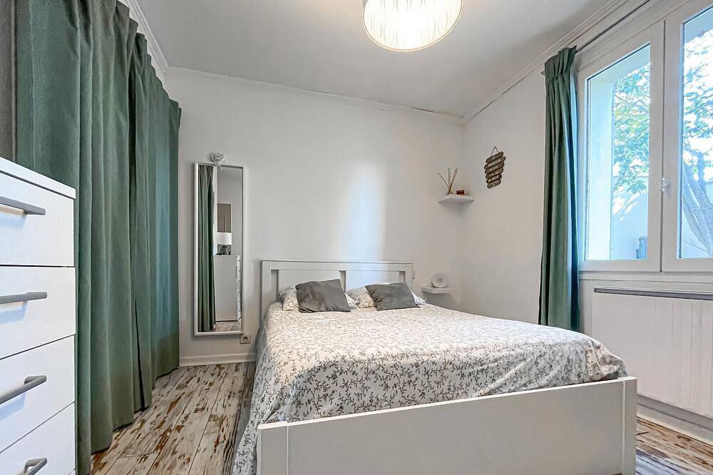 Nice home in Cabannes in Cabannes, Arles region