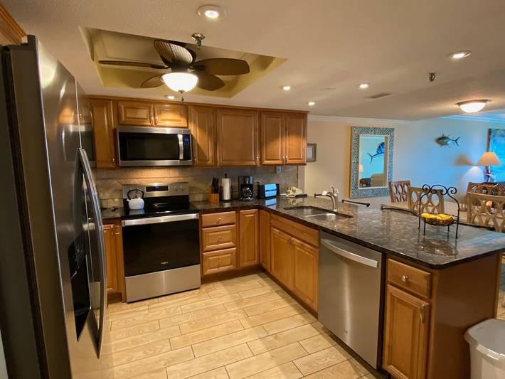 Vacation rental for 8 people, with hot tub and balcony in Indian Shores