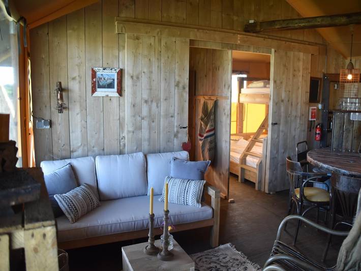 Camping für 6 Personen, mit Terrasse, kinderfreundlich in Nordholland - 2