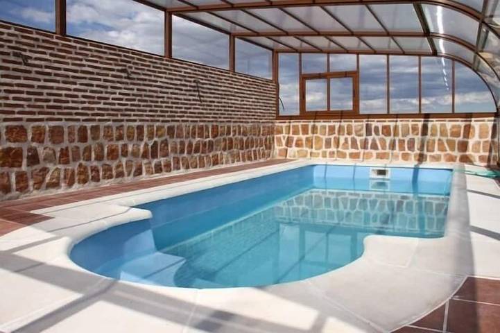 Gîte pour 11 personnes, avec Jacuzzi et Jardin à Riofrío