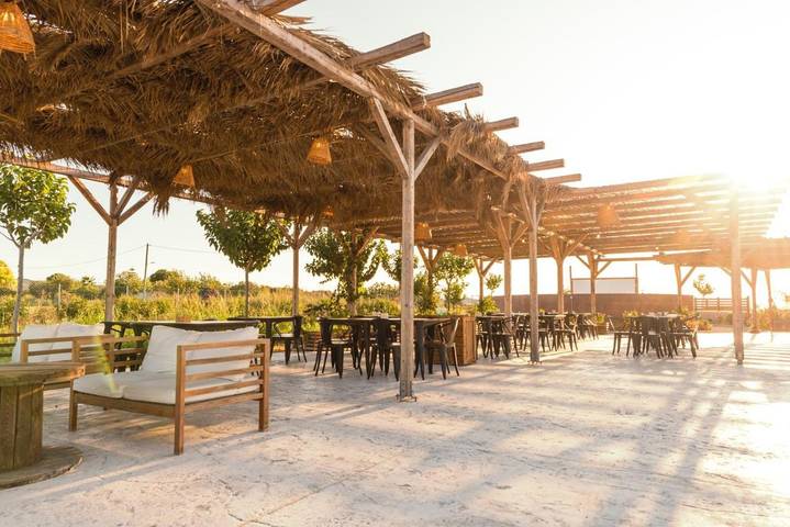 Camping für 2 Personen, mit Terrasse und Garten sowie Pool und Ausblick in Griechenland - 4