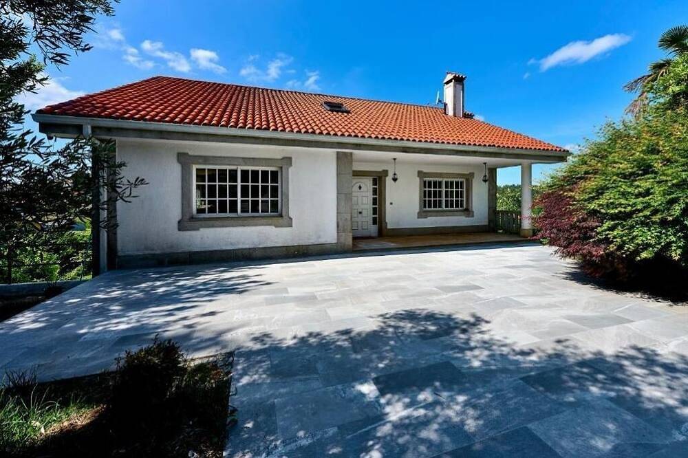 Casa Santi - 10 minutes from Santiago in Santiago de Compostela, La Coruña Provinz