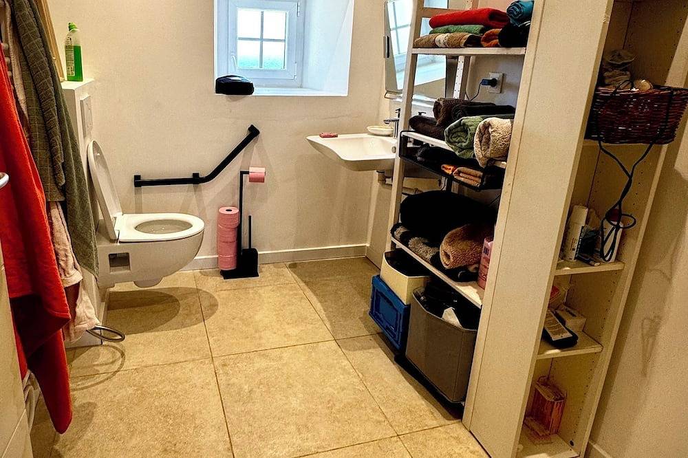 In a former Presbytery, elegance and charm. between land and sea. Pmr housing in Tréguier, Pink Granite Coast