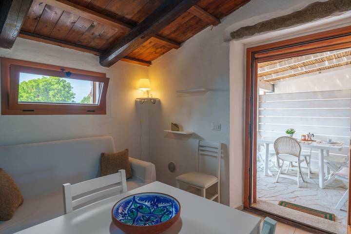 Casa vacanze 'Naracumar' con vista mare, terrazza privata e Wi-Fi in Aglientu, Gallura