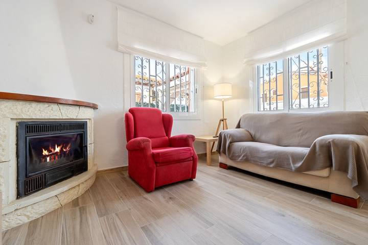 Casa rural para 5 personas, con jardín, Se admiten mascotas en Bajo Penedés - 2